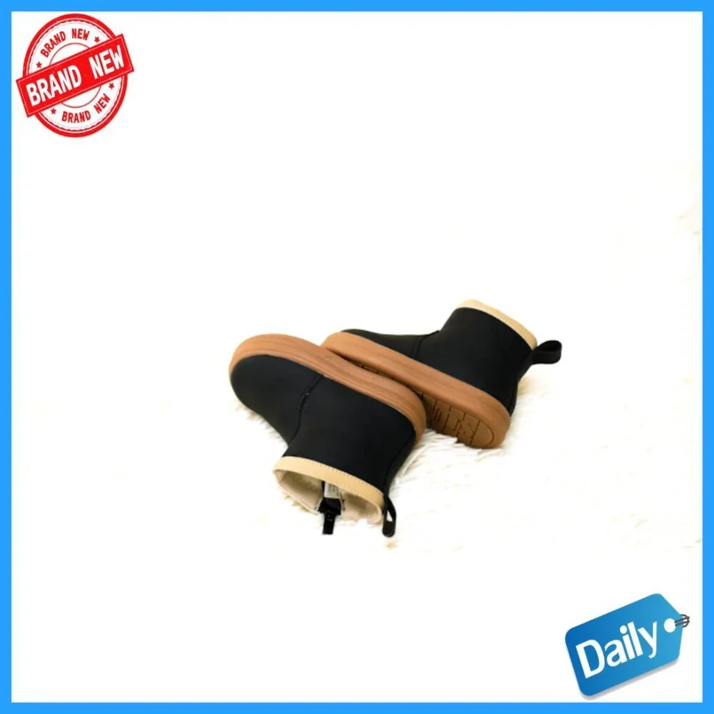 Infant Walking Booties with Faux Fur Lining, Non-Slip Soles, 6-24 Months